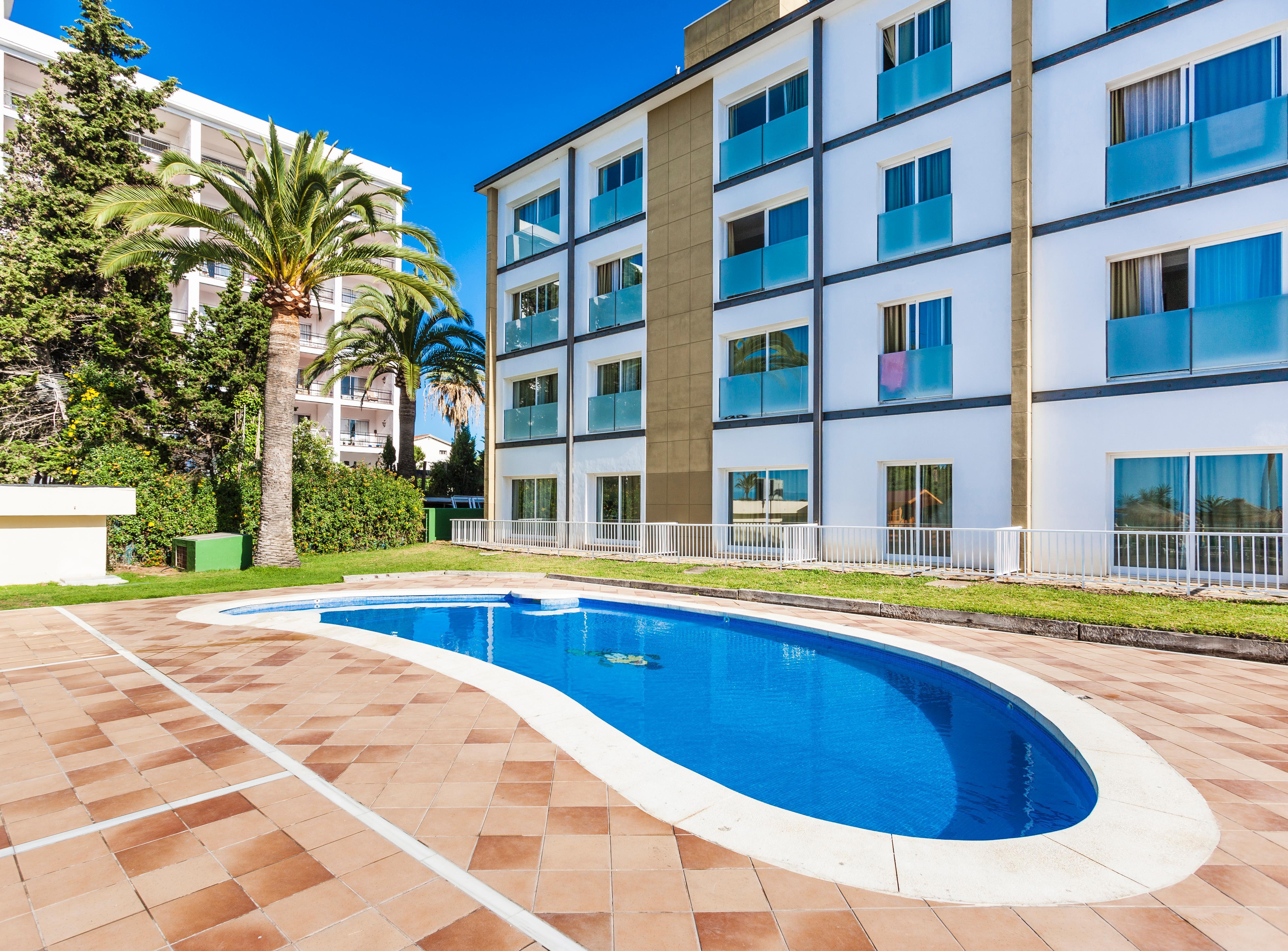 Globales Playa Естепона Екстериор снимка