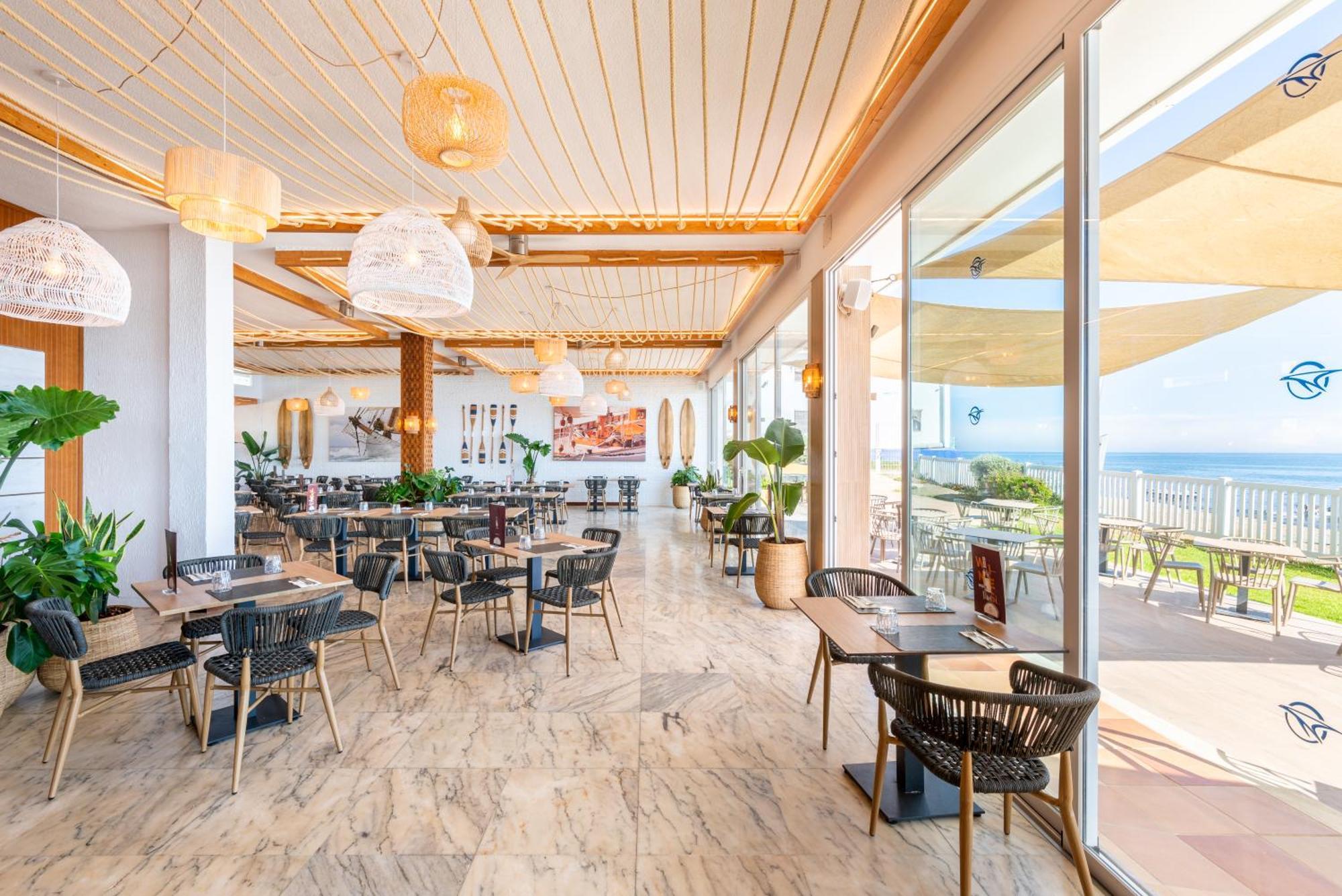 Globales Playa Естепона Екстериор снимка